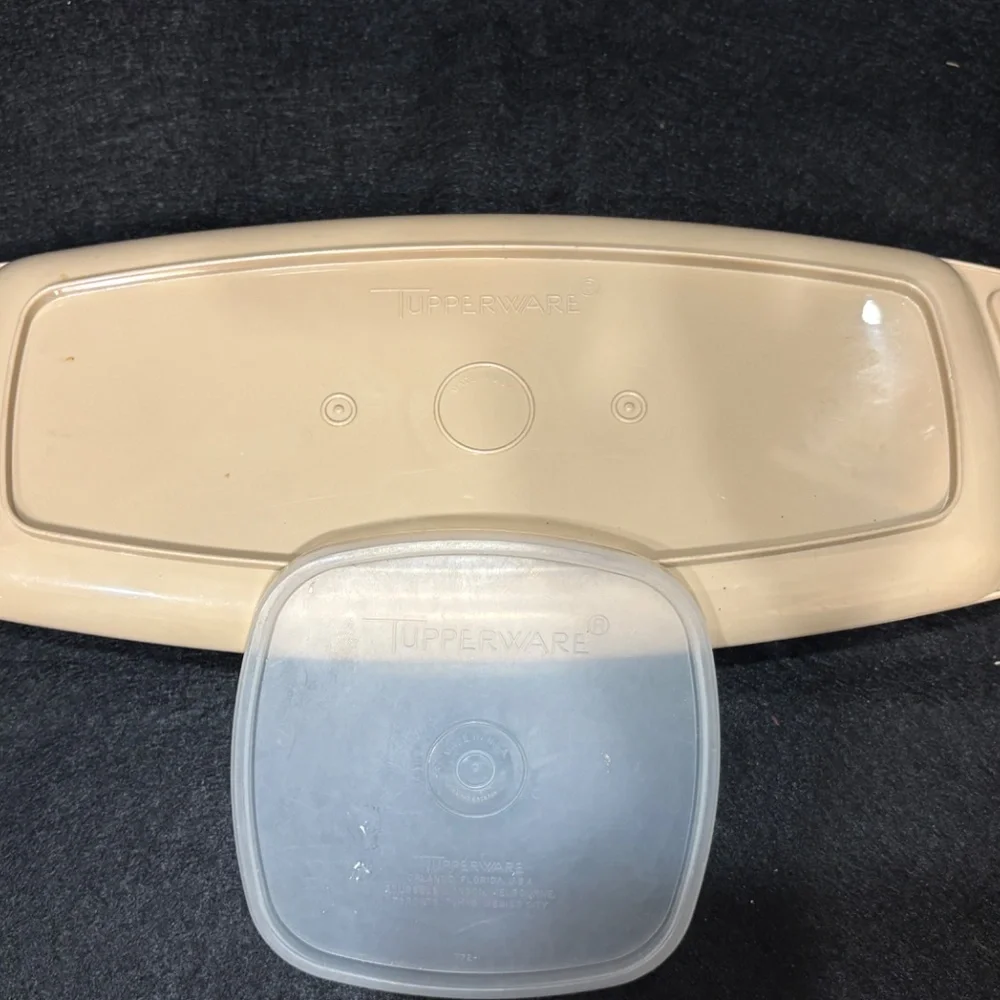 Vintage TUPPERWARE Chip Dip Snack Set SERVE ETTE Tray Gold #771 with Lid #772